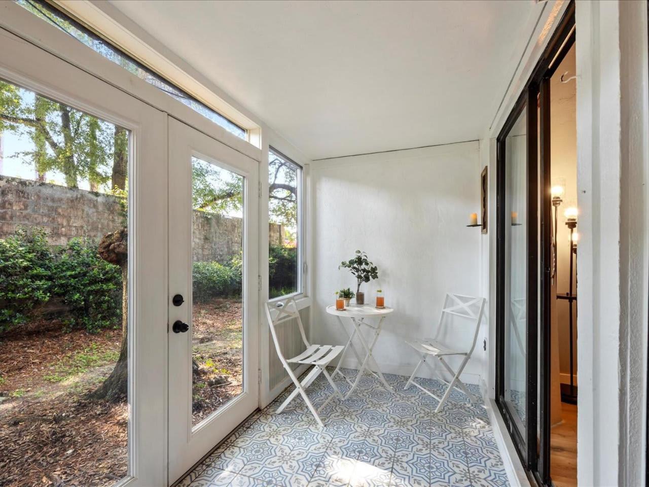 Artist'S Tower Townhome Just Renovated W Loft Gainesville Exteriér fotografie