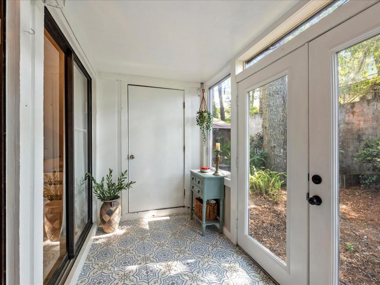 Artist'S Tower Townhome Just Renovated W Loft Gainesville Exteriér fotografie