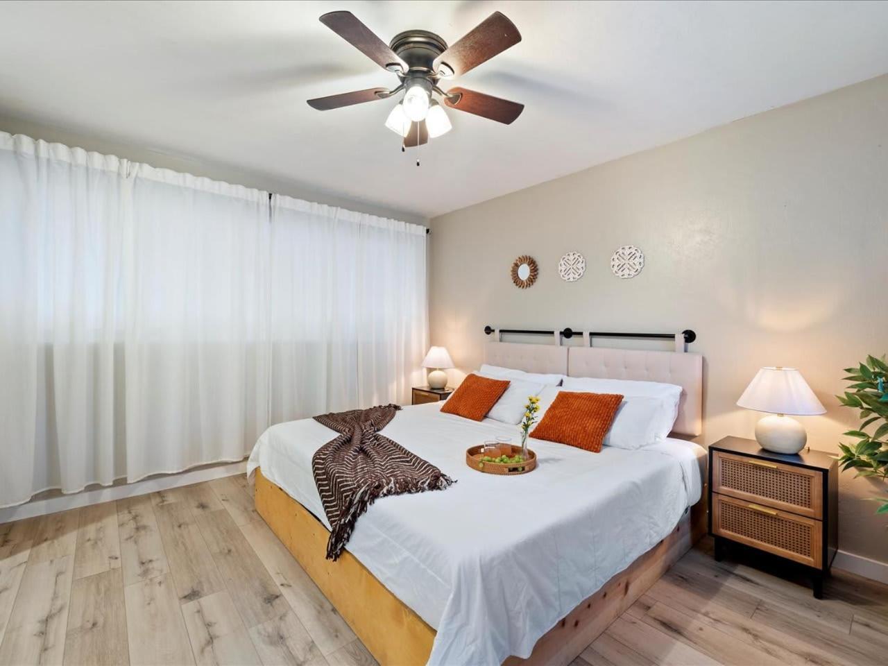 Artist'S Tower Townhome Just Renovated W Loft Gainesville Exteriér fotografie