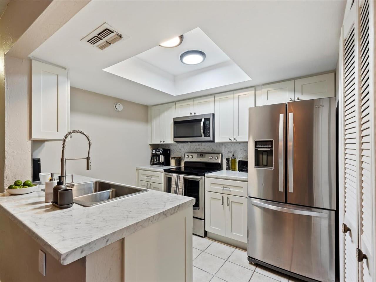 Artist'S Tower Townhome Just Renovated W Loft Gainesville Exteriér fotografie
